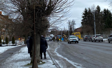 Барська громада попрощалась з захисником та Героєм Сергієм Подгорним