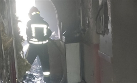 У Славуті вогнеборці врятували від знищення вогнем багатоквартирний житловий будинок