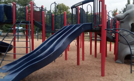 Майданчик Каті Малахової руйнують