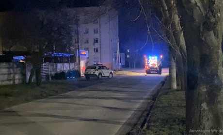 У Жовтих Водах на території приватного будинку сталася пожежа. Відео