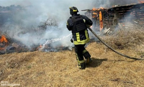 15 людей отримали поранення внаслідок ворожих обстрілів Херсонщини, серед них дитина