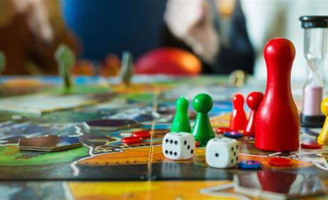 ТОП-5 настільних ігор для всієї родини під час блекаутів