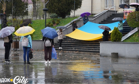Йому назавжди 23: у Городку вшанували пам’ять загиблого на Харківщині Нікіти Руденка