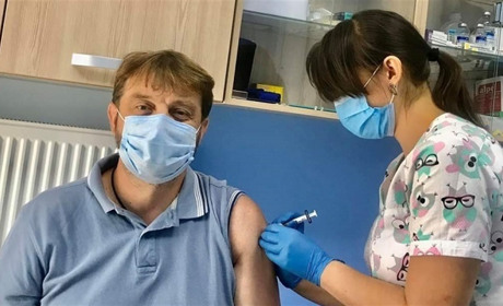 Ковід знову пішов у наступ