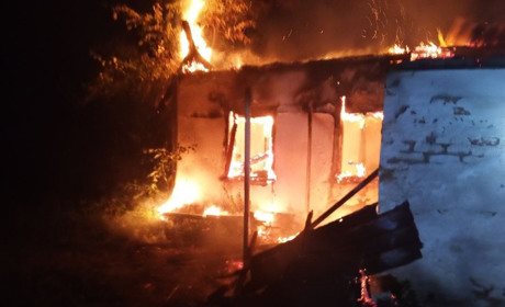 На Переяславщині протягом тижня сталися сім пожеж: повністю згорів приватний будинок