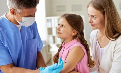 В Україні експерти прогнозують можливий спалах дифтерії. Де у Сватовому зробити щеплення