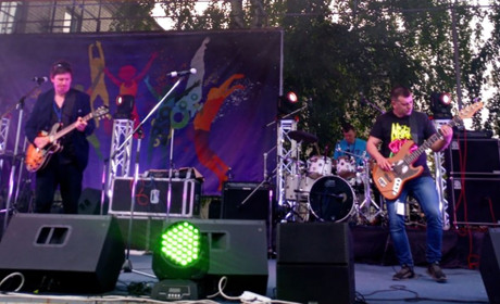 Сватівські музиканти виступили на обласному рок-фестивалі «Зі сходу до заходу»: фото і відео