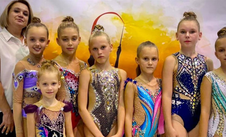 Южноукраїнські гімнастки привезли з чемпіонату Миколаєва срібло та золото