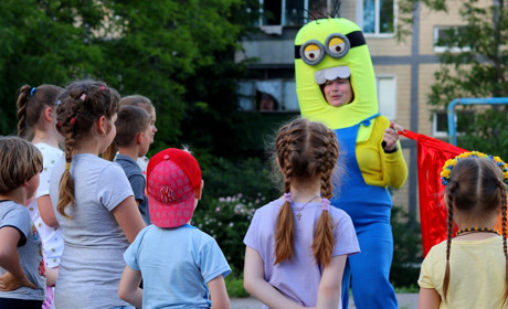 Літо почалося з посмішки! Як нікопольські батьки влаштували дітям сімейне свято: фоторепортаж