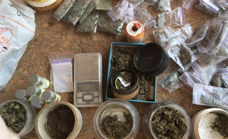Двоє чоловіків з Маяк зберігали півтора кілограми марихуани