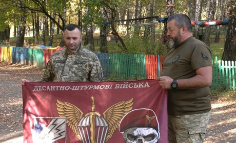 У Рівному випадково зустрілися побратими, які оплакували одне одного після боїв за Авдіївку