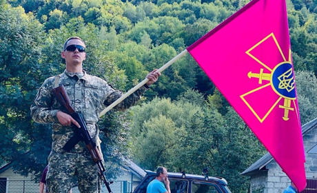 Журналіст, військовий, репер. Творчість на передовій: Олексій Лютий презентує трек «48»