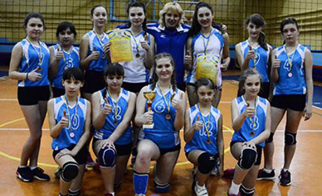 Спортсменки Покровської ДЮСШ вибороли третє місце на першості з волейболу
