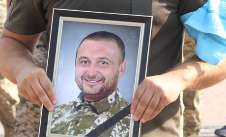 Ніжин прощався із загиблим воїном – Максимом Глиняним