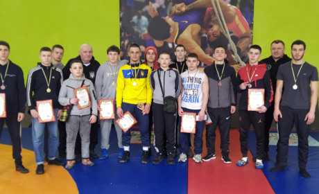 13 медалей вибороли юні борці на Чемпіонаті Вінницької області з греко-римської боротьби