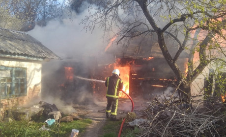 Через пожежу загинув господар приватного будинку у Шосткинській громаді