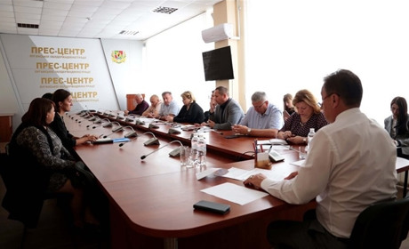 Мешканці Золотого звернулися до очільника Луганщини з проханням вирішити проблеми міста