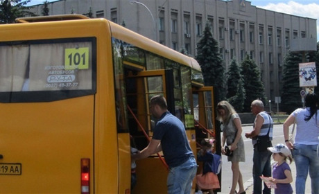 У Первомайську з 1 серпня 2021 року дорожчає проїзд в міському транспорті