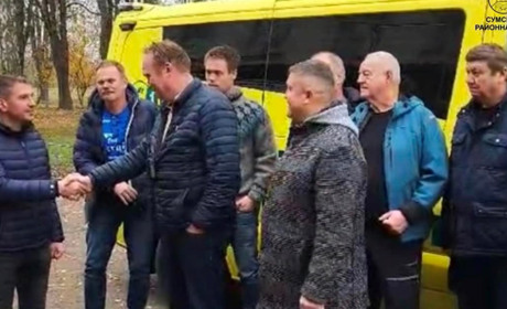 Ворожбянська громада отримала реанімобіль від благодійного фонду