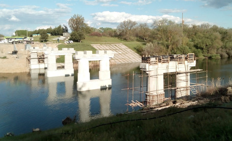 Міст обіцяють відкрити раніше