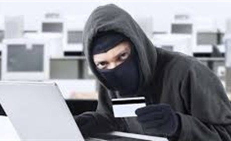 Шахраї ошукали на 57 тисяч гривень двох мешканців Шепетівщини