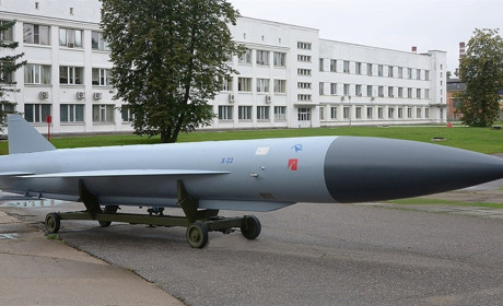 Некеровані і токсичні. Окупати б'ють по Донеччині ракетами Х-22 часів Хрущова.