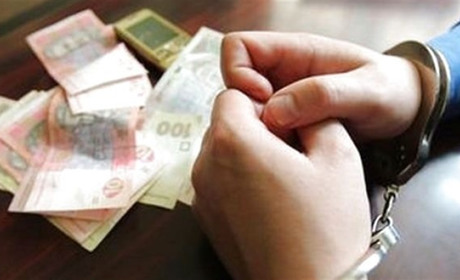 На Черкащині вручили підозри директору й бухгалтеру, які хотіли заволодіти майже 900 тис. грн