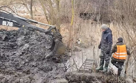 10 поривів за січень: Уманьводоканал ліквідовує 2 аварійні витоки води. Чому труби "рве"?