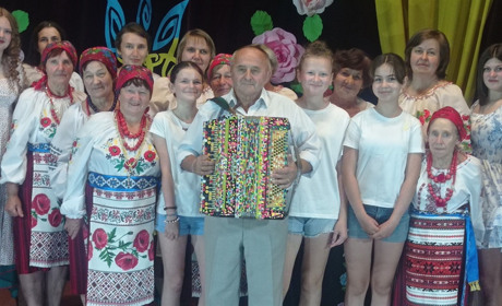 У селі Березівської громади провели концерт і ярмарок на підтримку ЗСУ — зібрали 5000 гривень