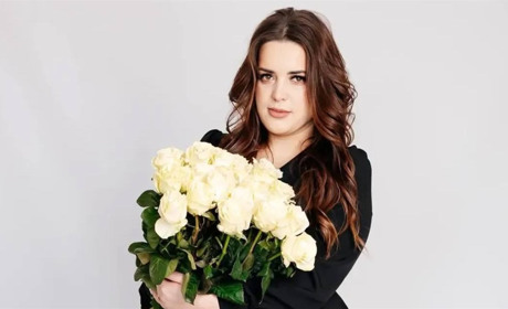 Внаслідок атаки дрона по авто близ Глухова тяжко поранена 25-річна медсестра Юлія Анфіногенова