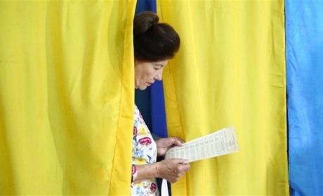 Місцеві вибори 2020. У депутати Сватівської райради йде 221 кандидат: хто вони і від яких партій