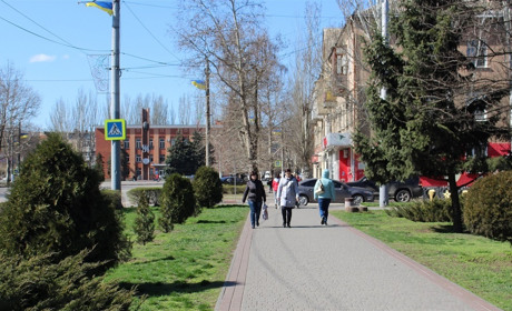 Их фамилии на билбордах: кого мелитопольцы считают самыми популярными в городе и почему?