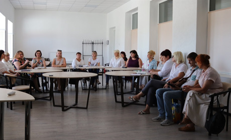 В ліцеї №2 у Жмеринці провели дискусійну панель на тему навчання під час війни: про що говорили