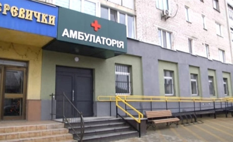 У двох звягельських амбулаторіях завершують ремонтні роботи