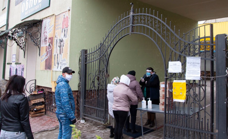 Після тривалої перерви у Чорткові запрацювали продуктовий ринок і м`ясний павільйон 