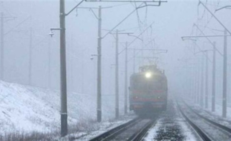 Поїзди спізнювались на 7 годин, але люди до цього ставились з розумінням: розповідь пасажира