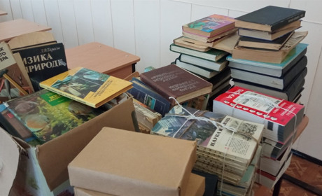 Російськомовні книги конвертують у донати на ЗСУ. У Глухівському коледжі стартувала благодійна акція