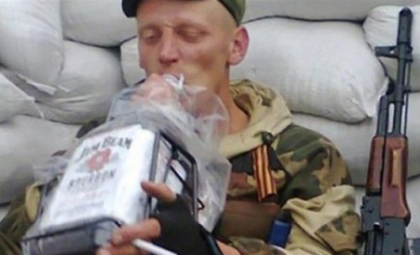 Окупанти "виходять з ладу" самі і з допомогою мирних мешканців: отруїлися пиріжками та алкоголем