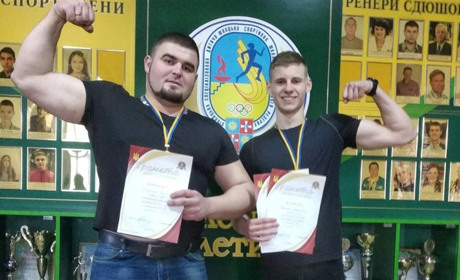 Барські спортсмени взяли першість у чемпіонаті області з пауерліфтингу