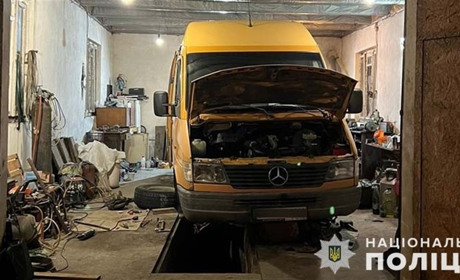 У Кременці під час ремонту авто загинув чоловік