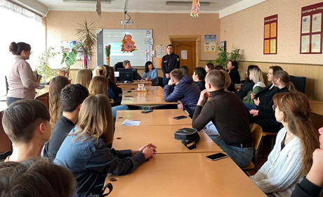 Рятувальники ЧРУ провели “Єдиний урок безпеки” в одній зі смілянських шкіл