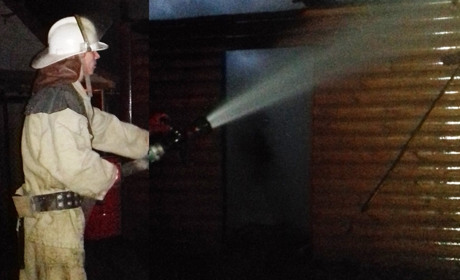 У Ржищеві знову пожежа: постраждала господарча будівля