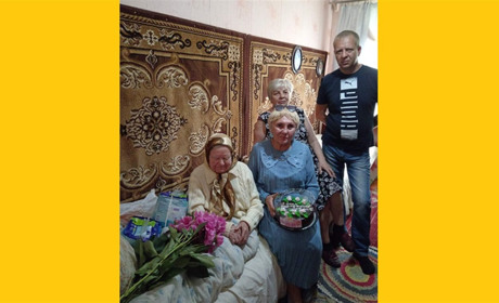 Наші довгожителі: приймала вітання з нагоди свого 99 -річчя Оксана Йовківна Заливако