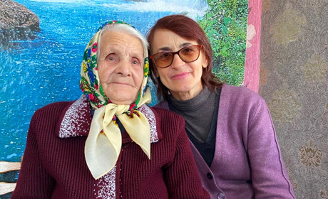 89-річна мешканка Барської громади співає старовинні українські пісні у TikTok