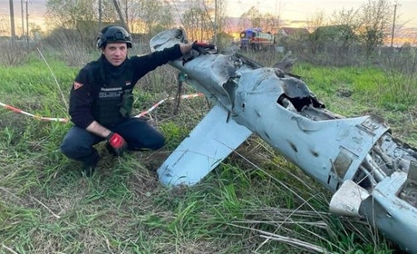 На Київщині рятувальники знищили російську крилату ракету Х-55, в Україні продовжать воєнний стан