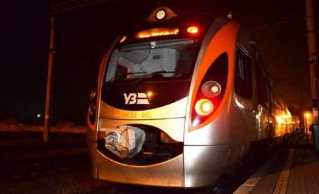 У Черкаси прибув перший швидкісний потяг із Києва