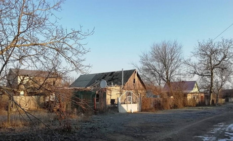 Показали наслідки обстрілів Веселого і Козацького (фото)