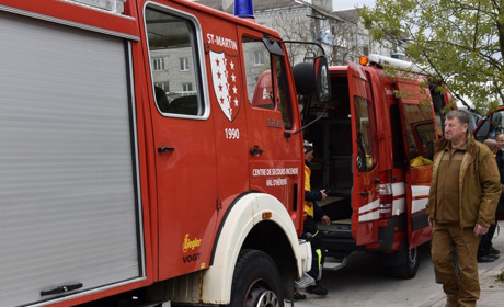 Пожежний автомобіль і медичне обладнання: Звягельщина отримала допомогу від Швейцарії