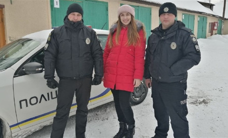 Крадіжки їжі, неправильне паркування і самотні пенсіонери – як проходить день патрульного поліції