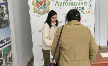 Для переселенців з Луганщини відкрили новий гуманітарний хаб на Житомирщині. Адреса